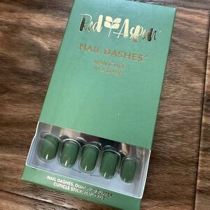 Red Aspen Nail Dashes- What’s the Dill, Deandra | Short Square